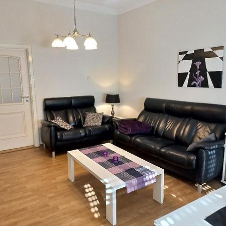 Brautroeckchen Apartman Bullay Kültér fotó