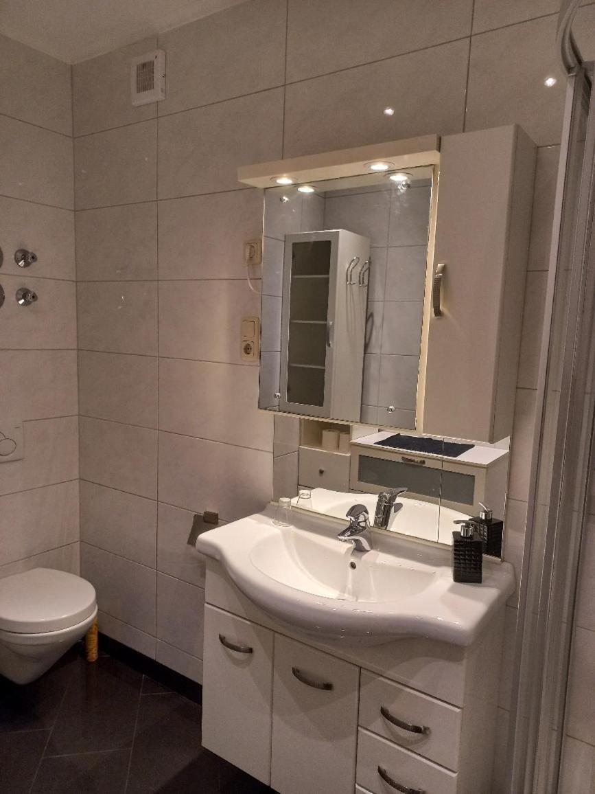 Brautroeckchen Apartman Bullay Kültér fotó